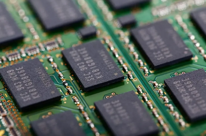 AI存储架构巨变：HBF将于2027年量产，性能堪比HBM诞生