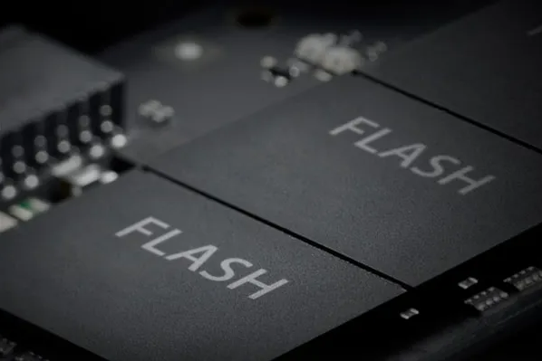 NAND Flash价格全面飙升，单周暴涨38.5%创纪录！