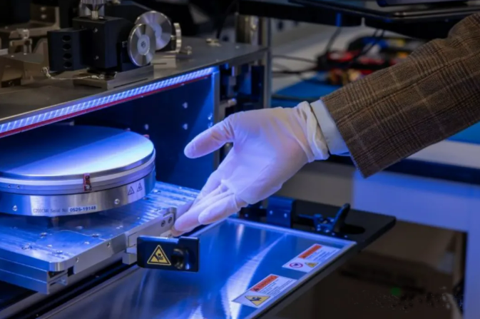 内存+计算垂直堆叠！美国造出首颗单片3D芯片，能效或提千倍