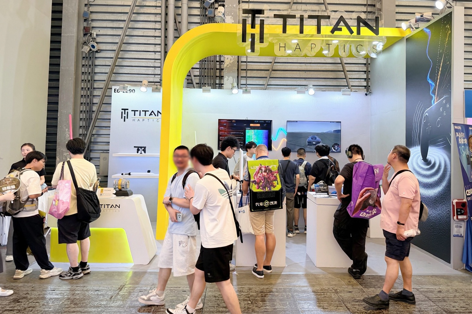 tit040-titan-chinajoy-pr.jpg